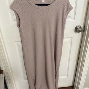 Elegant Sleeveless Ribbed Midi Dress - Cream